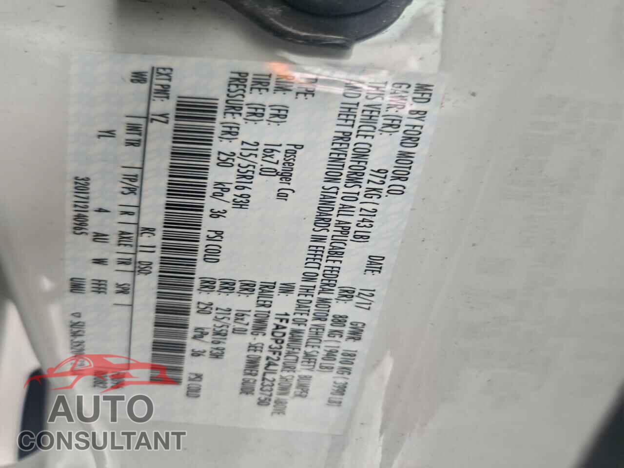 FORD FOCUS 2018 - 1FADP3F24JL233750