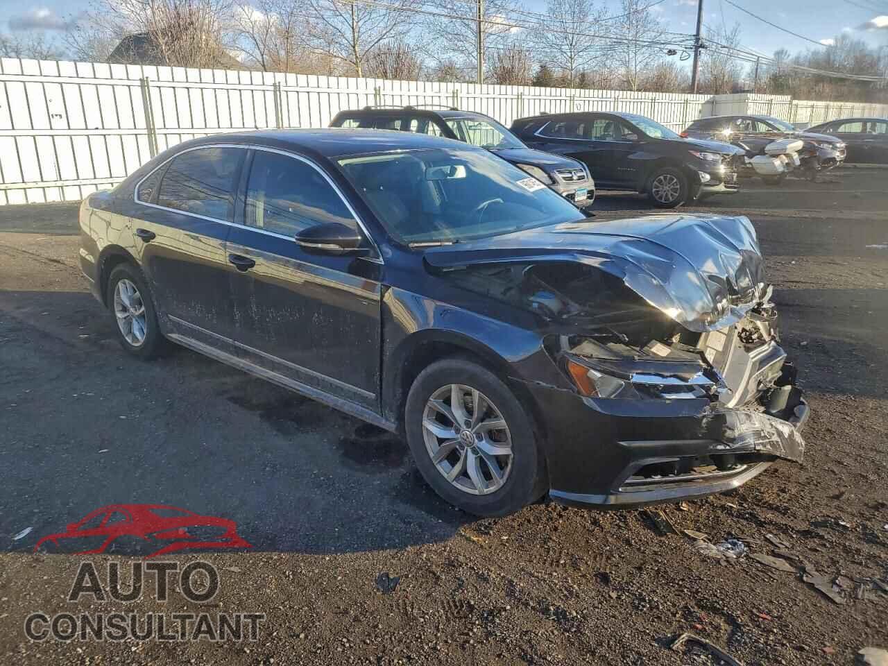 VOLKSWAGEN PASSAT 2017 - 1VWAT7A33HC017752