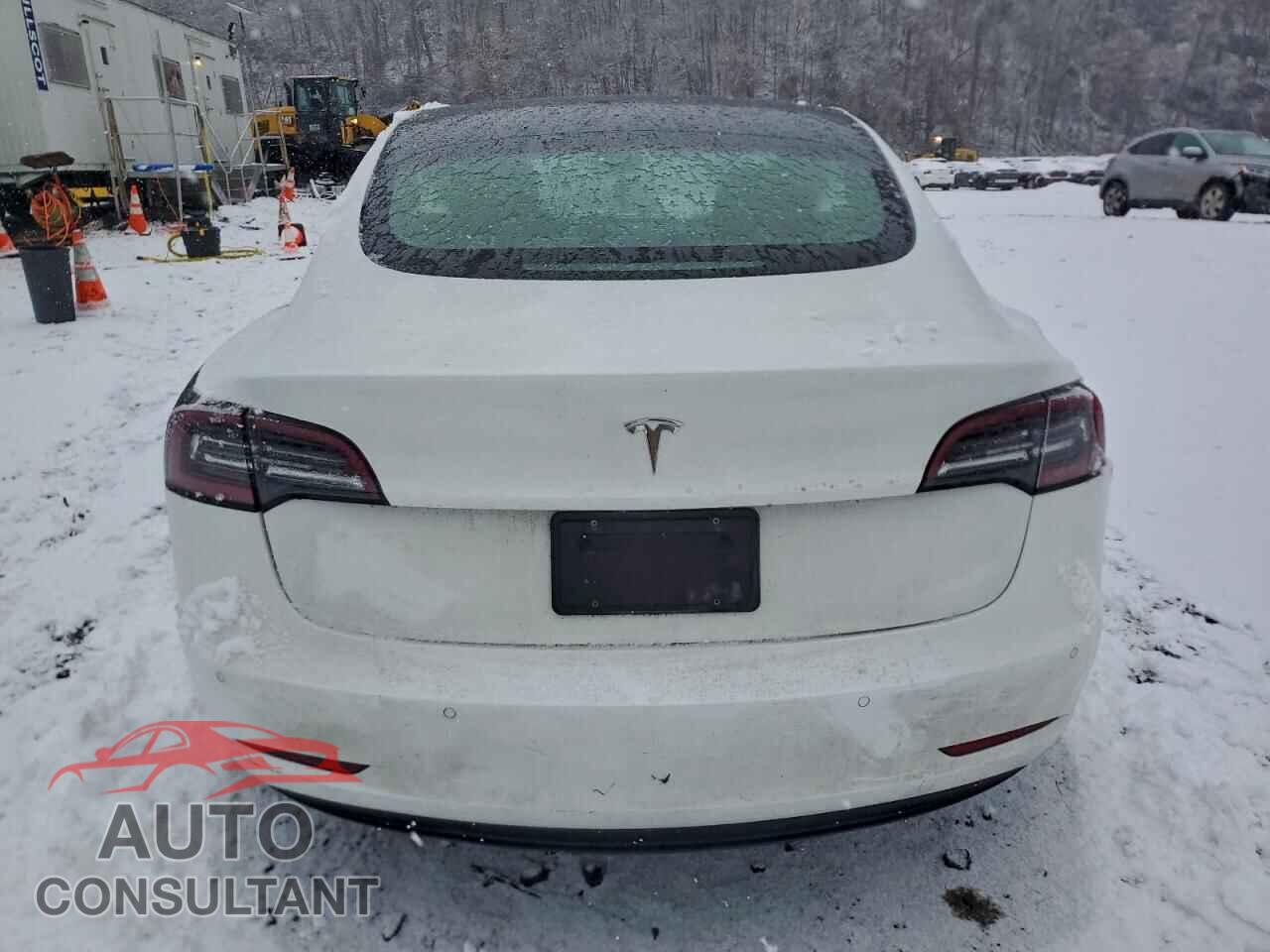 TESLA MODEL 3 2021 - 5YJ3E1EAXMF856774