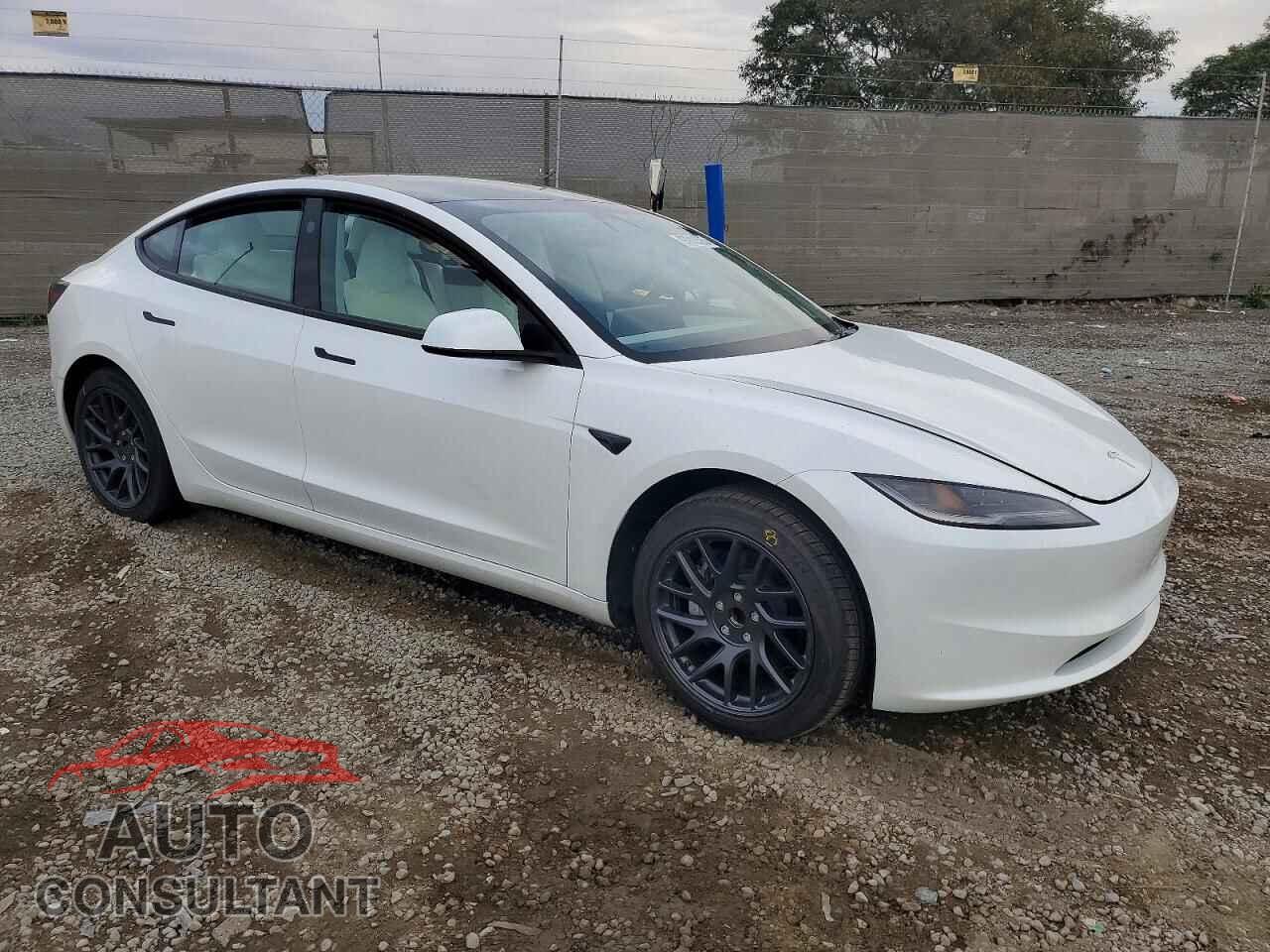 TESLA MODEL 3 2025 - 5YJ3E1EA7SF933100