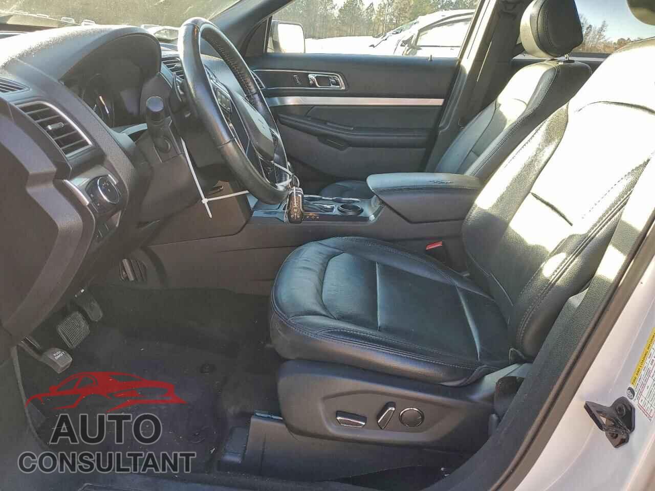 FORD EXPLORER 2017 - 1FM5K7D84HGD64560