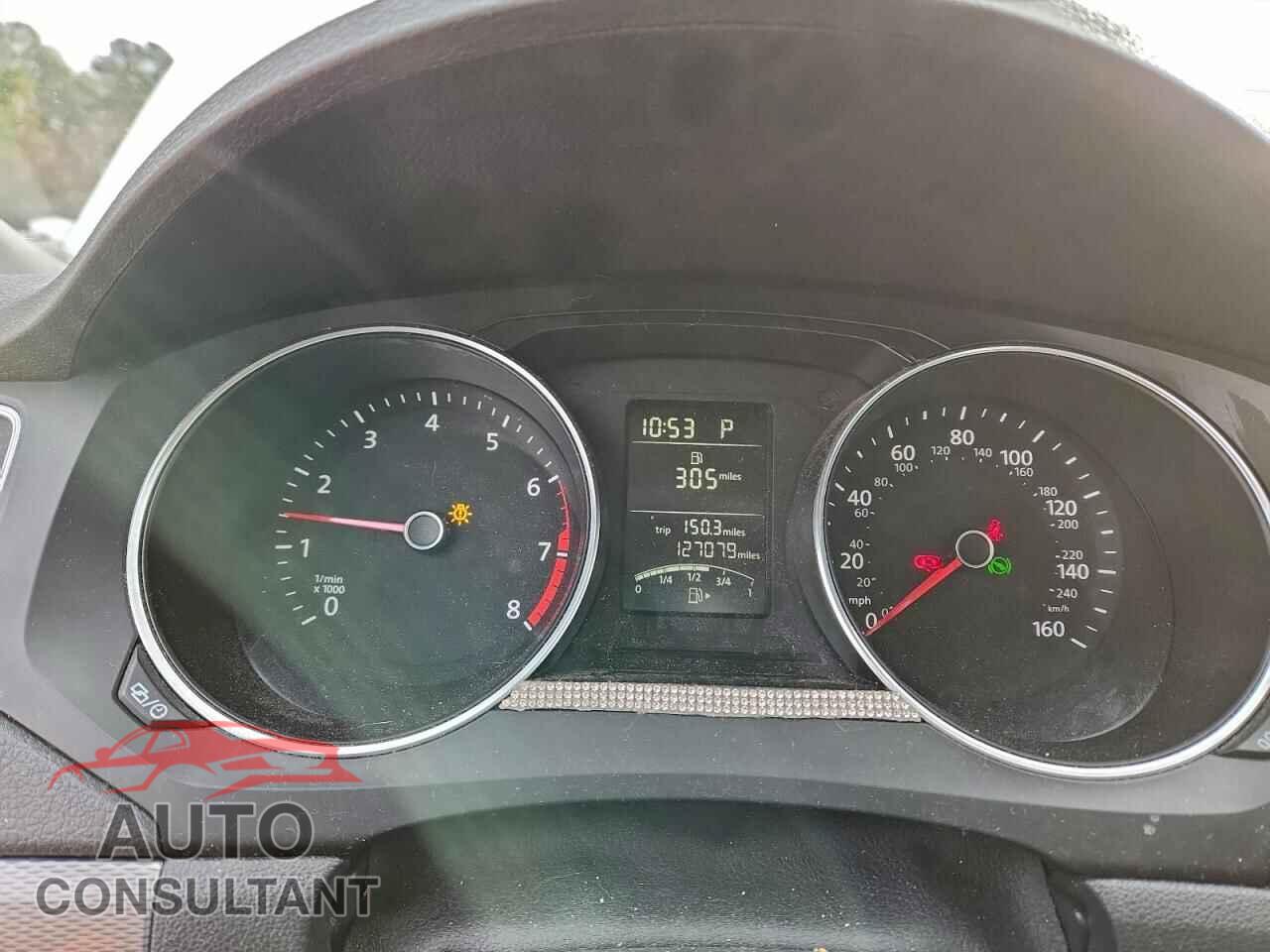 VOLKSWAGEN JETTA 2017 - 3VW2B7AJ7HM387123