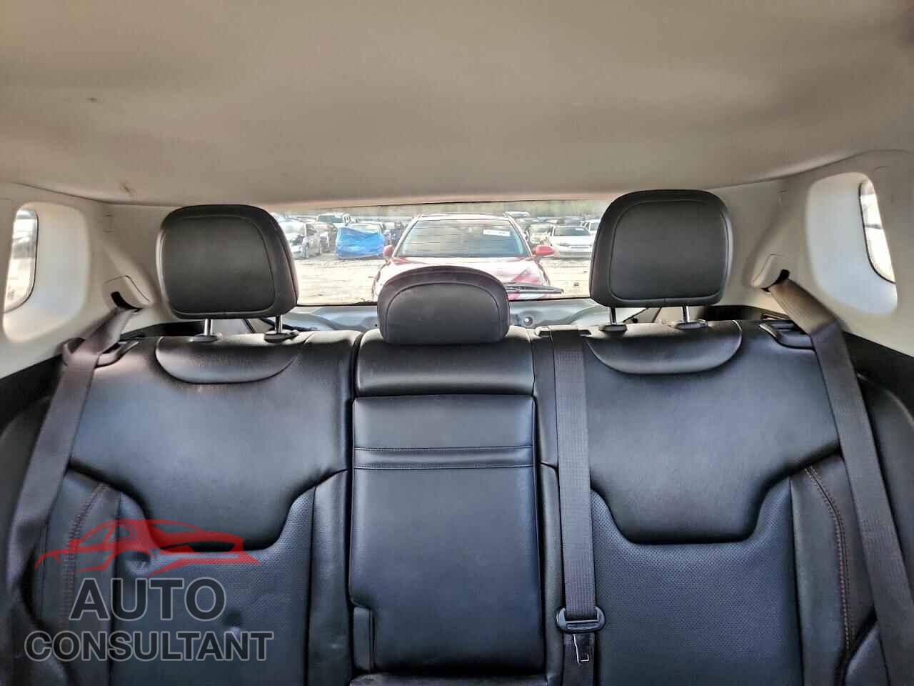 JEEP COMPASS 2019 - 3C4NJCCB8KT664599