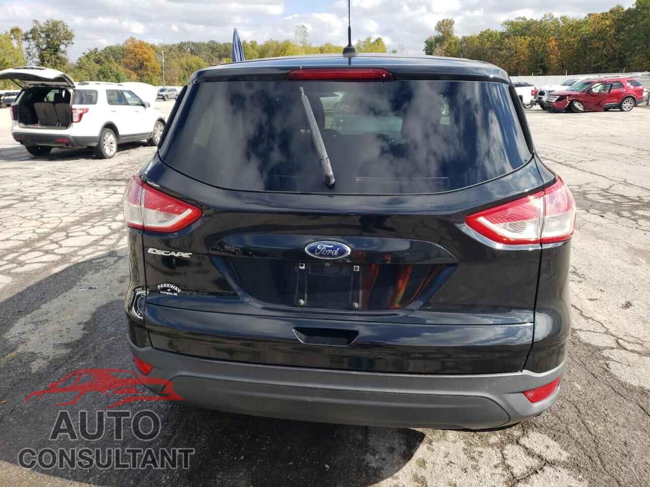 FORD ESCAPE 2015 - 1FMCU0F74FUA82589