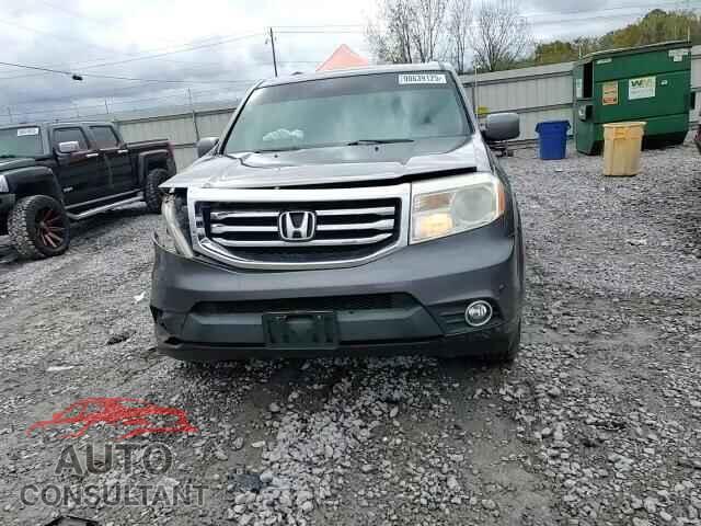 HONDA PILOT 2015 - 5FNYF4H90FB062956