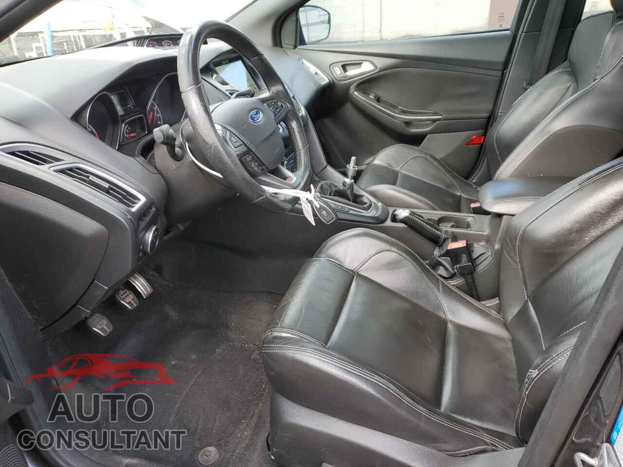 FORD FOCUS 2016 - 1FADP3L93GL206744