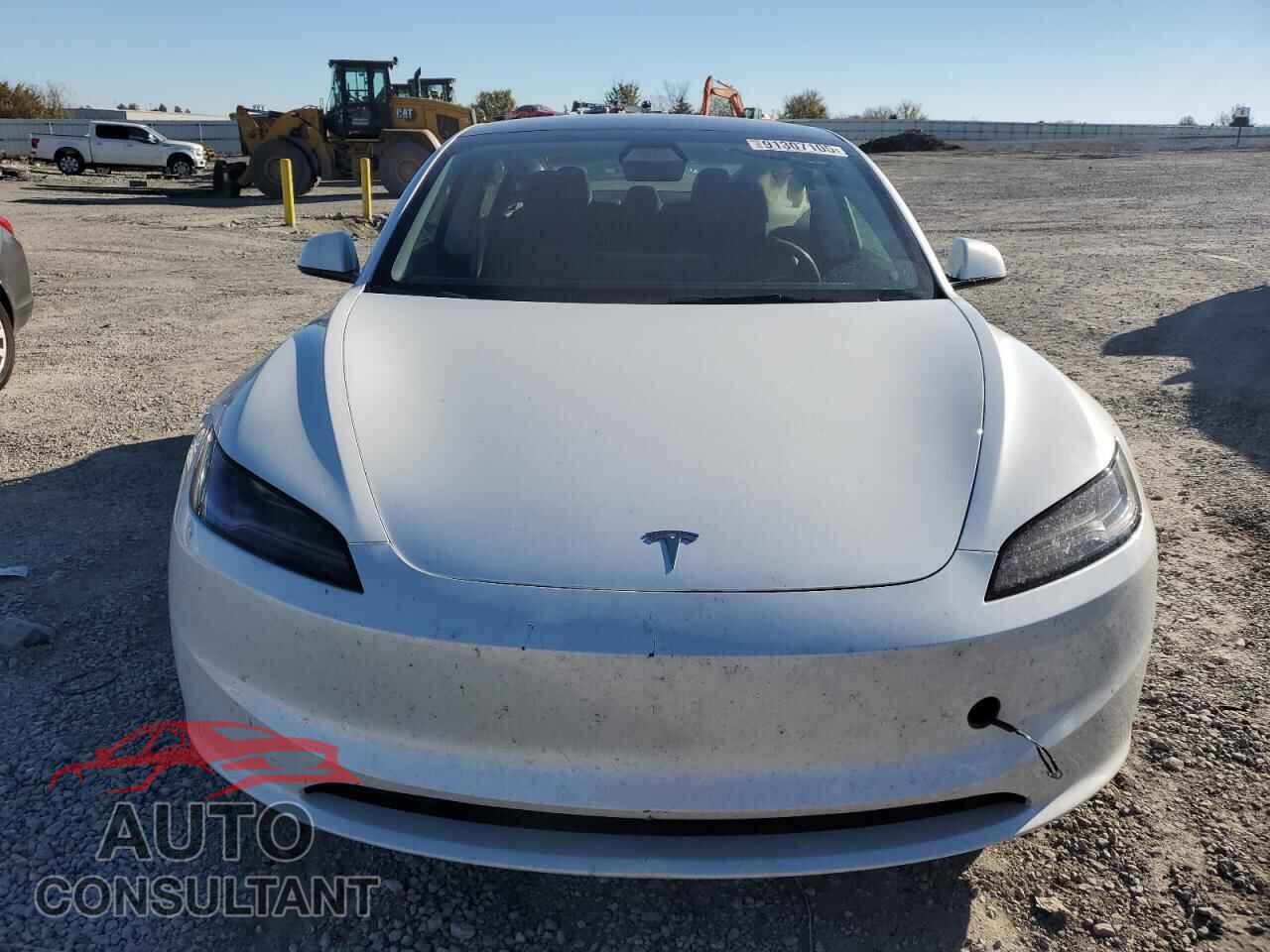 TESLA MODEL 3 2024 - 5YJ3E1EA2RF733770