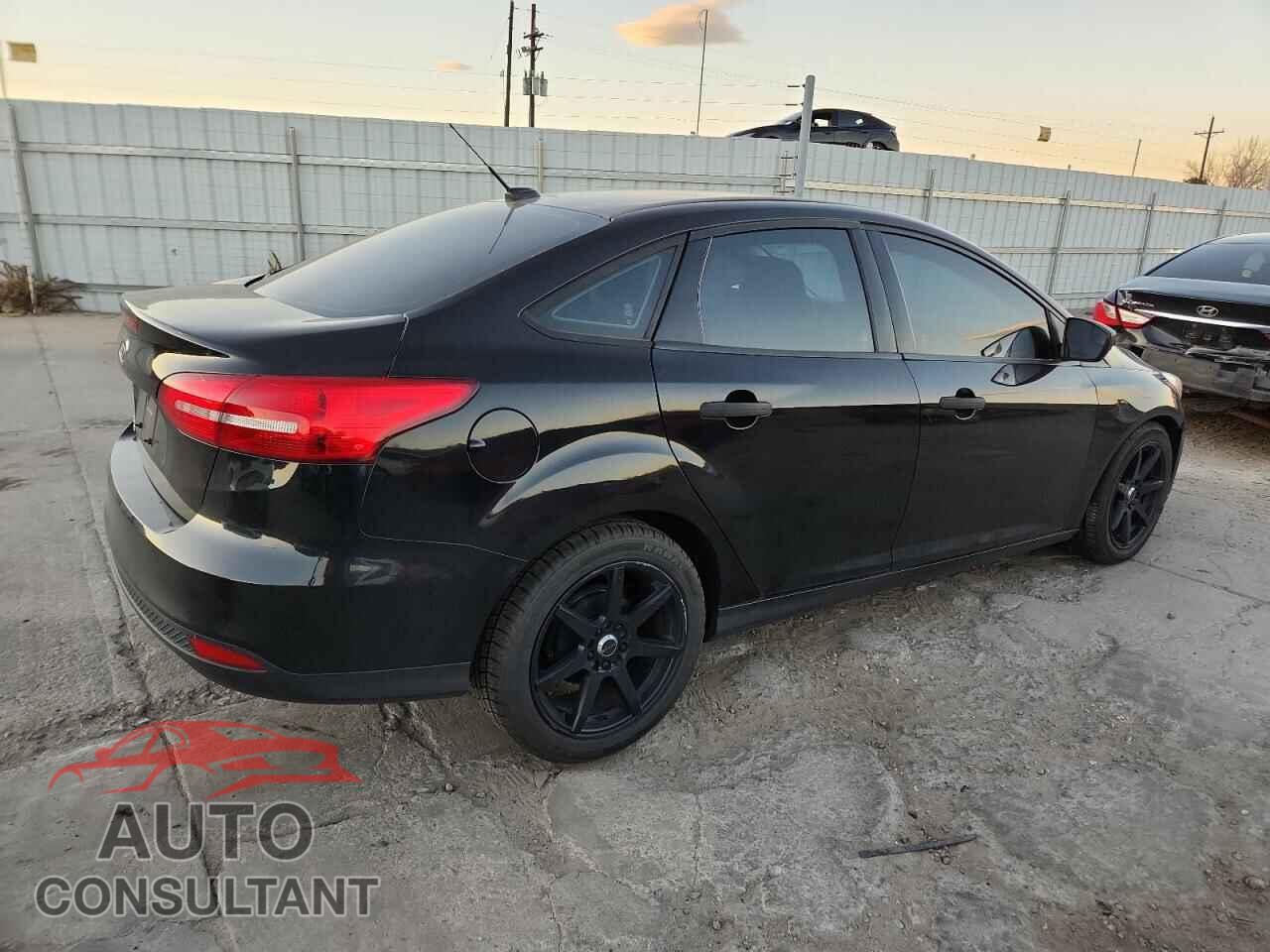 FORD FOCUS 2017 - 1FADP3E22HL342980
