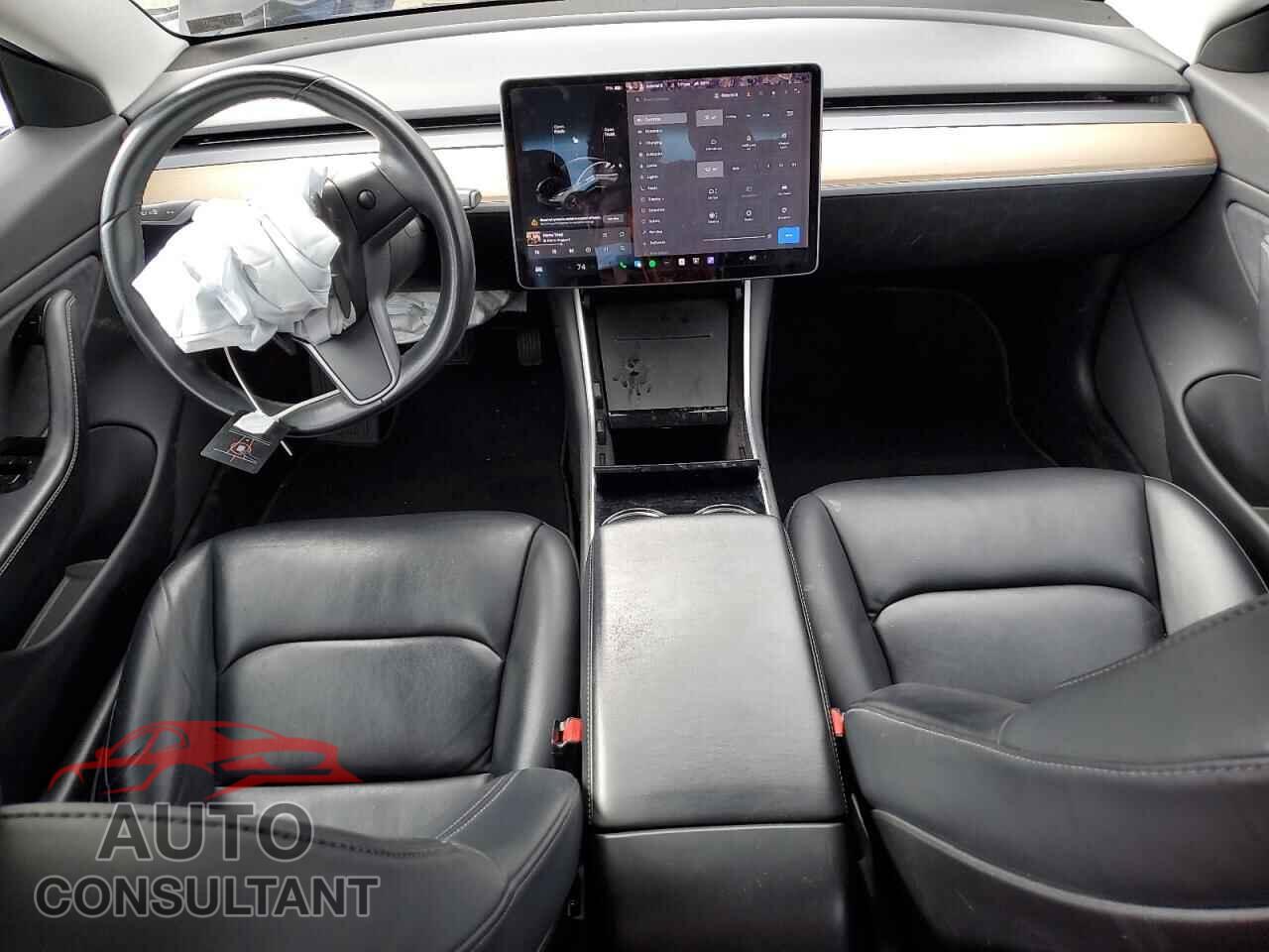 TESLA MODEL 3 2018 - 5YJ3E1EA9JF122929