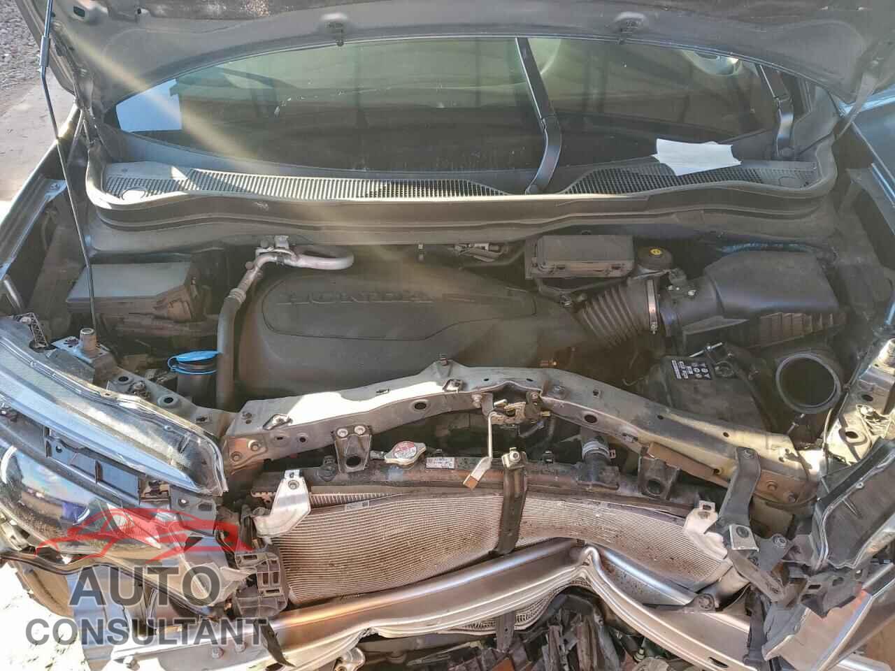 HONDA PILOT 2017 - 5FNYF5H53HB006645