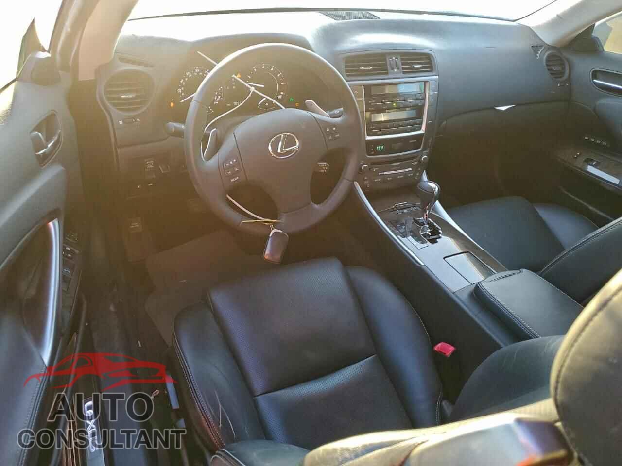 LEXUS IS 2010 - JTHFF2C29A2509154