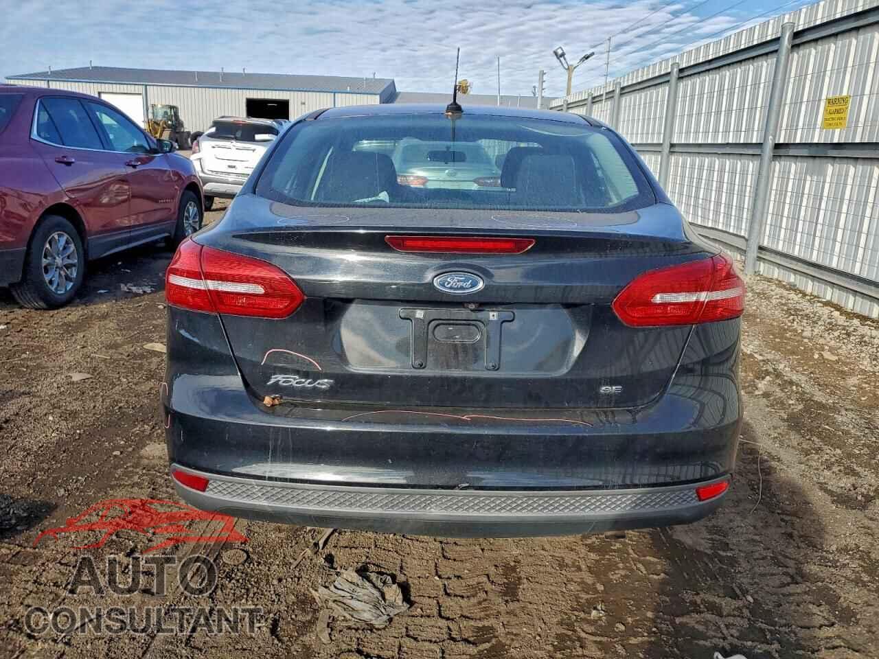 FORD FOCUS 2015 - 1FADP3F23FL217420