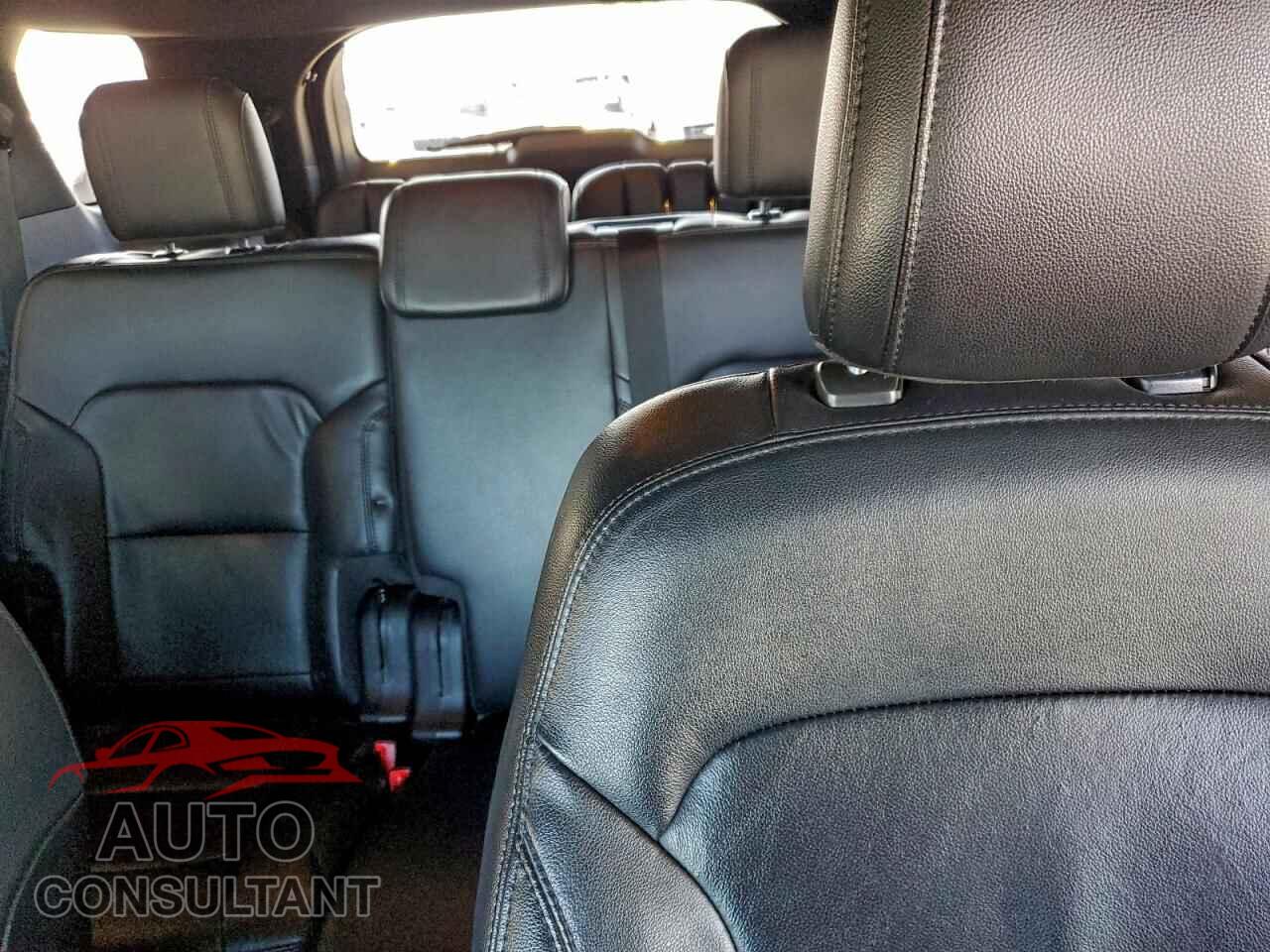 FORD EXPLORER 2018 - 1FM5K8D87JGB18355