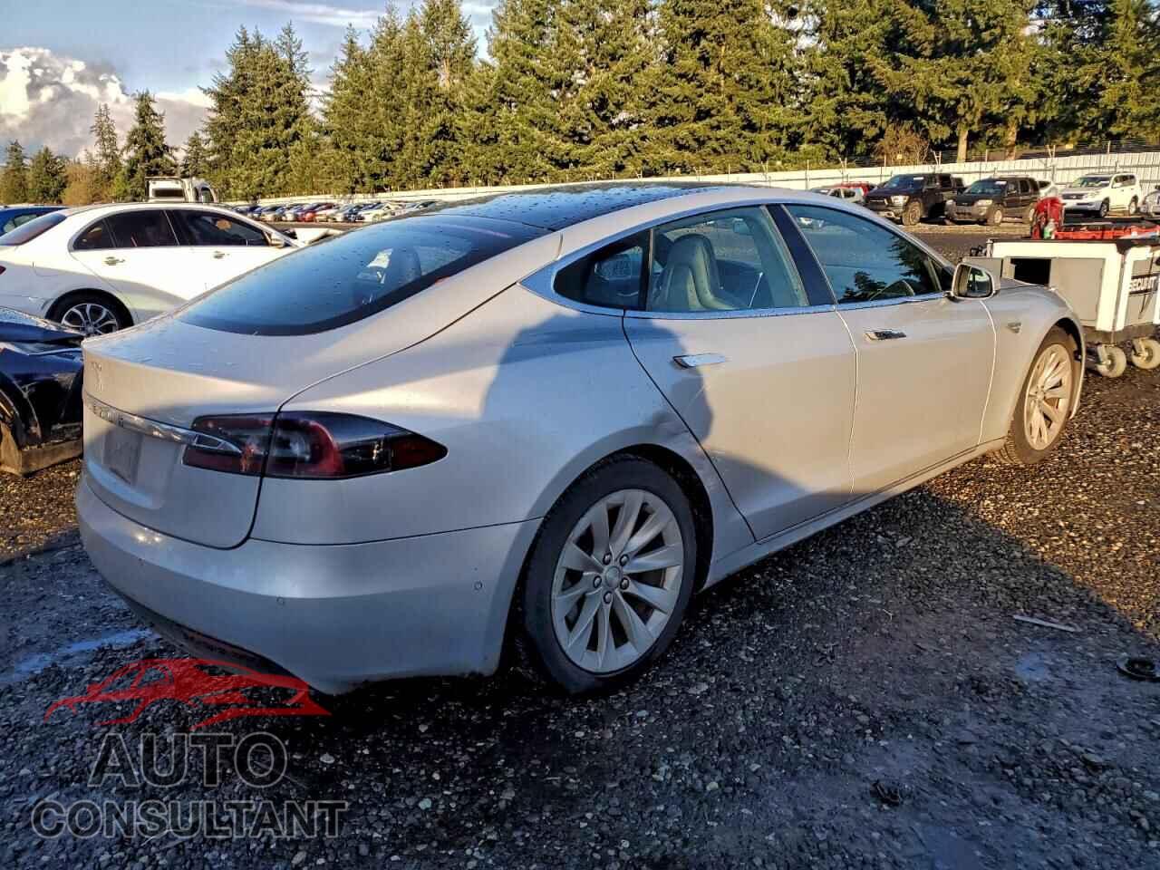 TESLA MODEL S 2016 - 5YJSA1E22GF157725