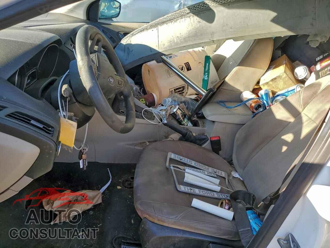 FORD FOCUS 2017 - 1FADP3F28HL215004