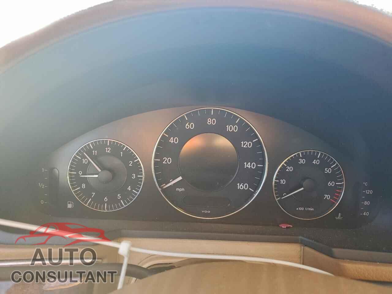 MERCEDES-BENZ E-CLASS 2009 - WDBUF56X39B421423