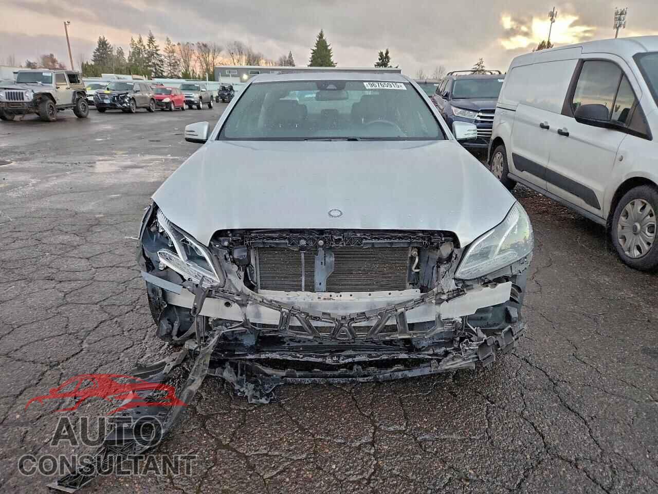 MERCEDES-BENZ E-CLASS 2015 - WDDHF5KBXFB102017