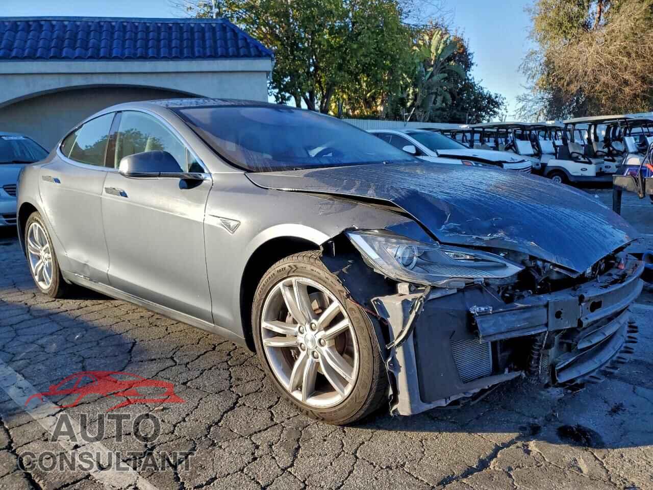 TESLA MODEL S 2013 - 5YJSA1CG9DFP23499