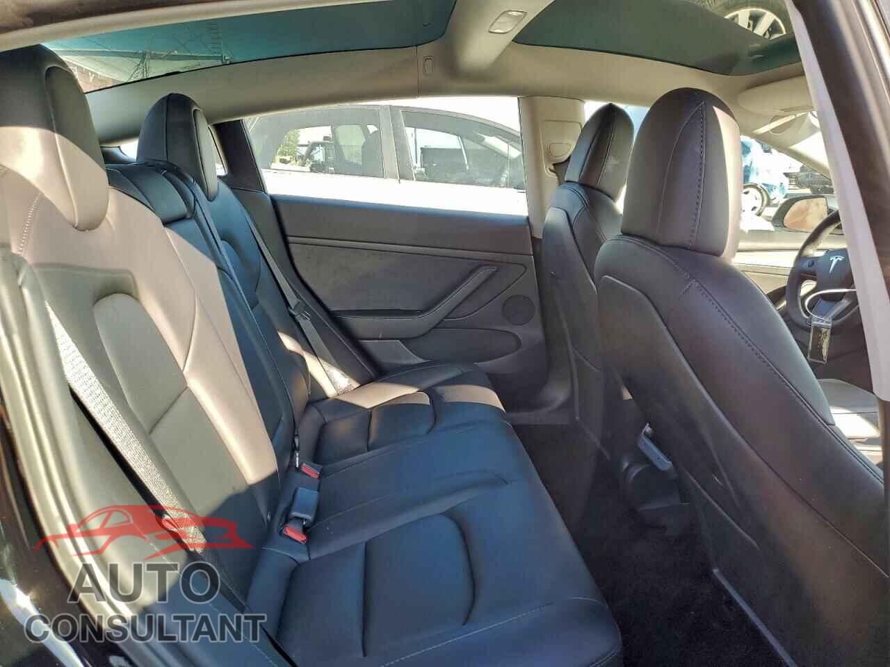 TESLA MODEL 3 2022 - 5YJ3E1EA2NF318541