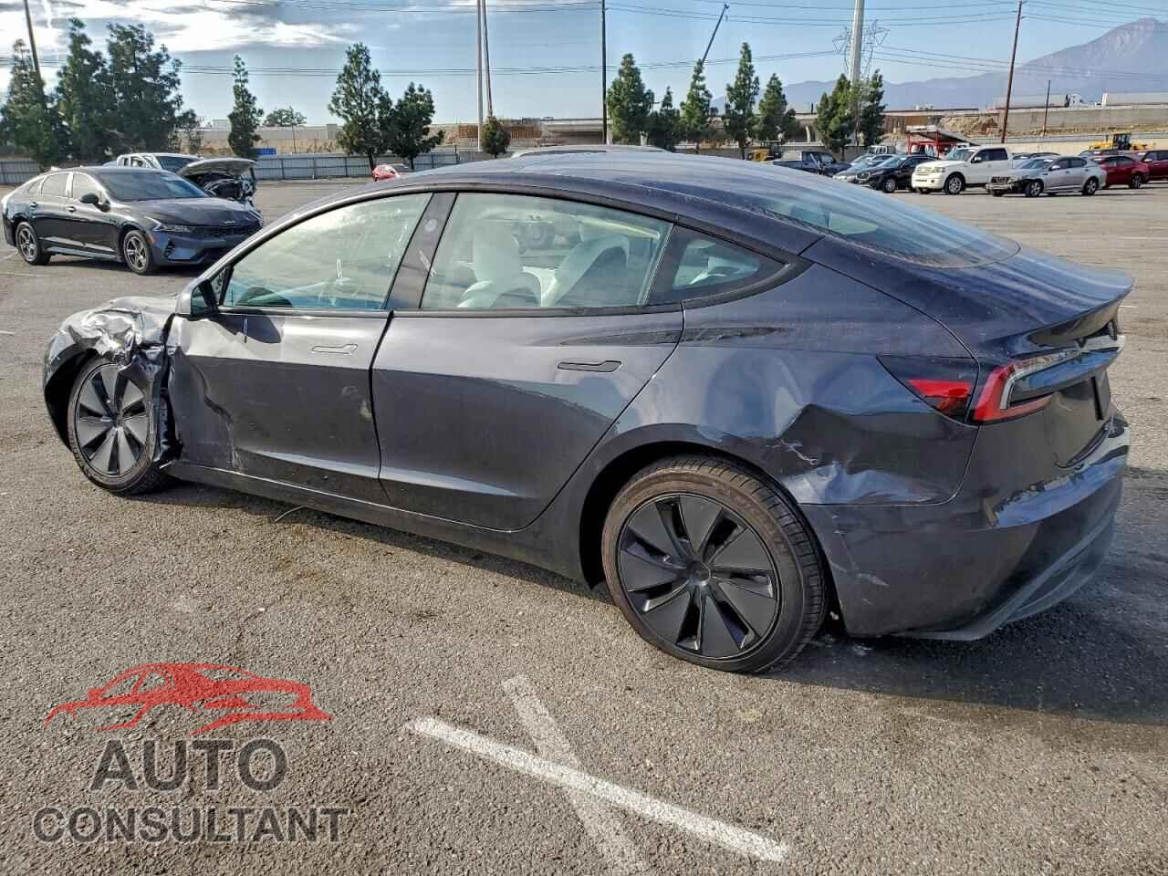 TESLA MODEL 3 2025 - 5YJ3E1EA5SF921396