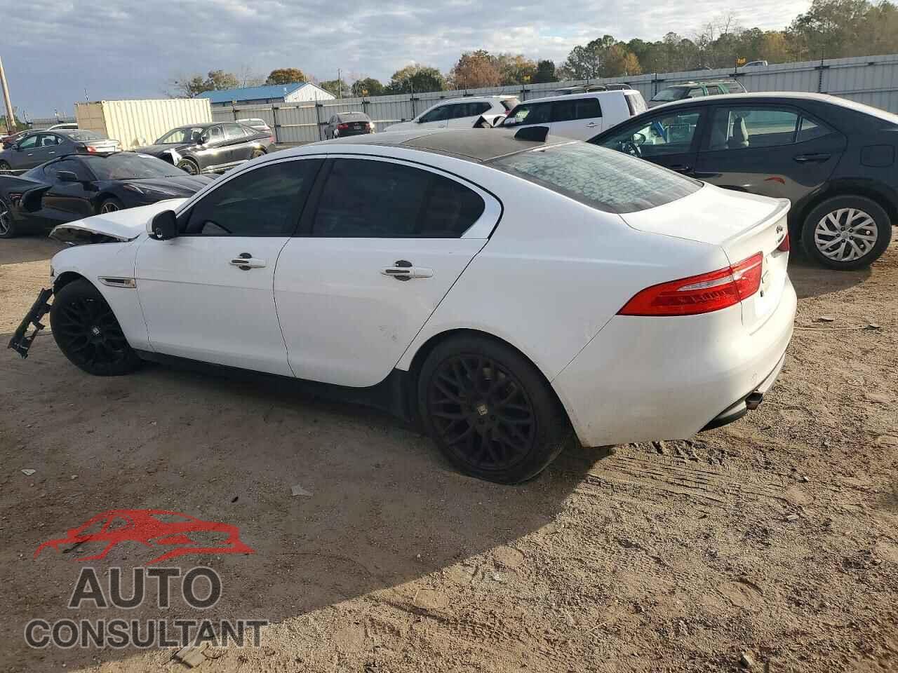 JAGUAR XE 2017 - SAJAR4BG3HA962666
