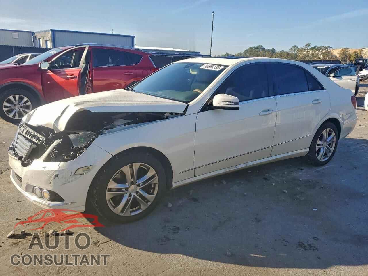 MERCEDES-BENZ E-CLASS 2011 - WDDHF5GB1BA274767