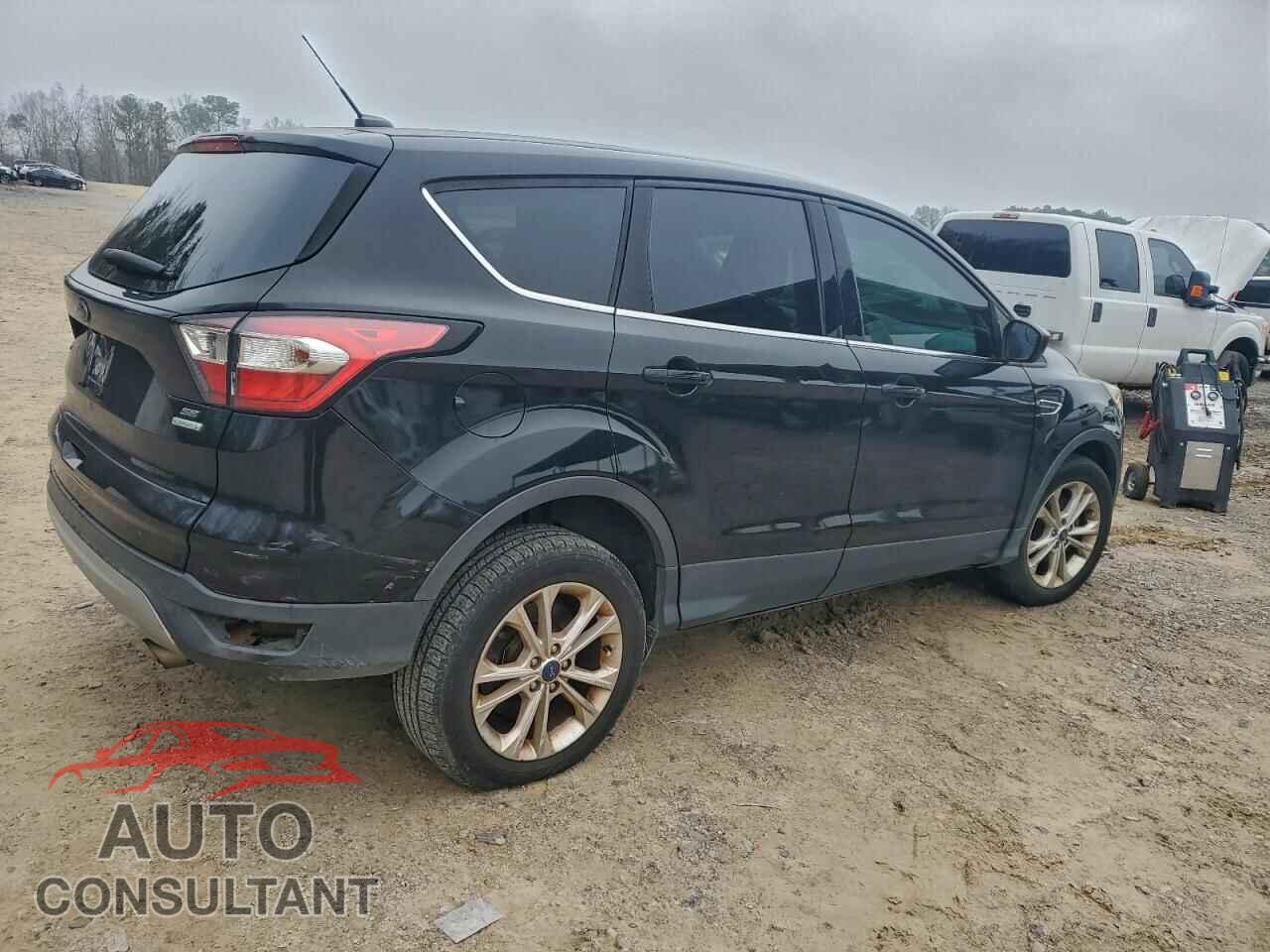 FORD ESCAPE 2017 - 1FMCU0G99HUE84109