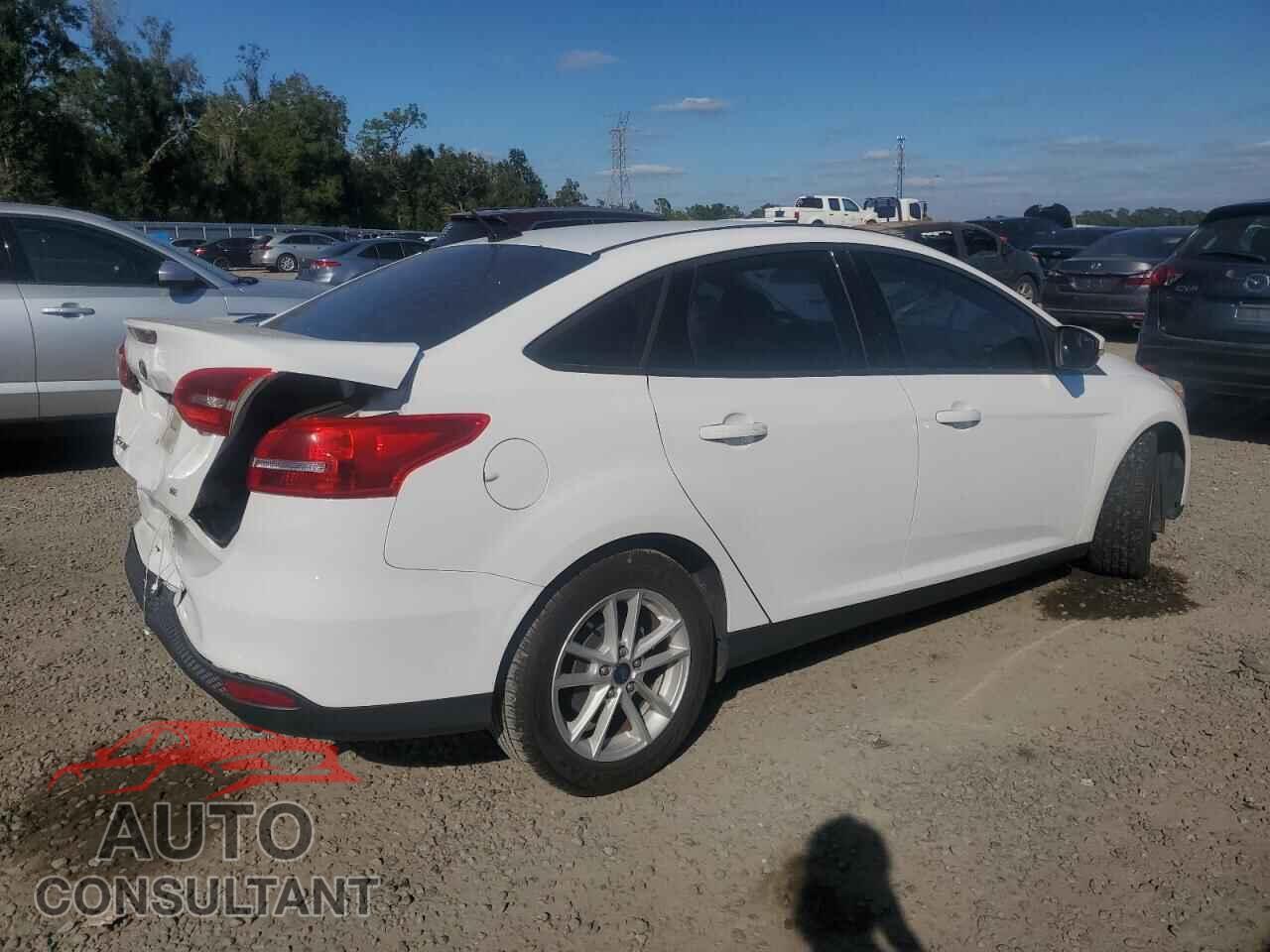 FORD FOCUS 2017 - 1FADP3F2XHL233262