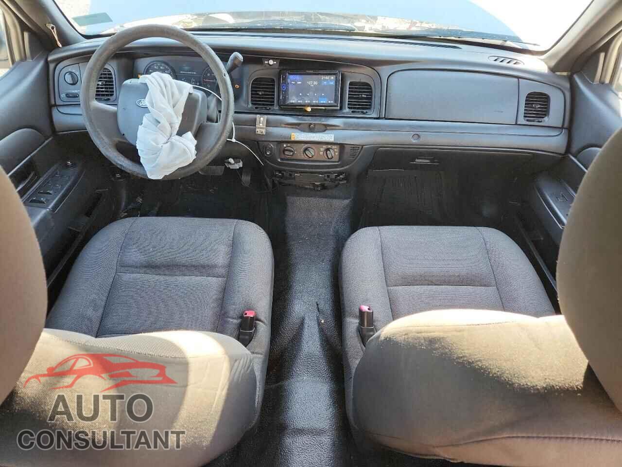 FORD CROWN VIC 2011 - 2FABP7BV4BX135580