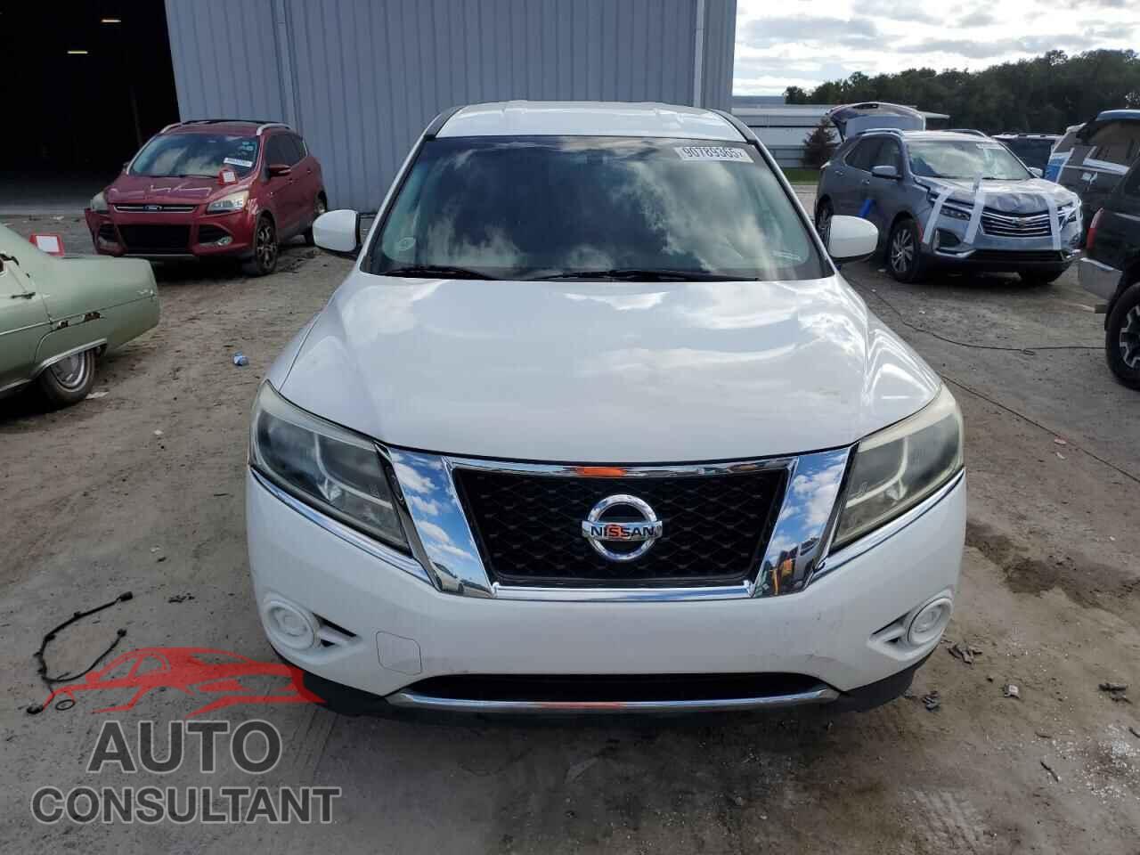 NISSAN PATHFINDER 2013 - 5N1AR2MN4DC669013