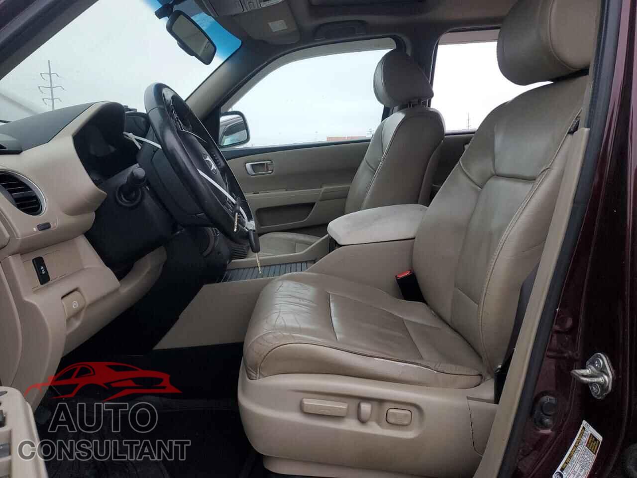 HONDA PILOT 2015 - 5FNYF4H5XFB042128