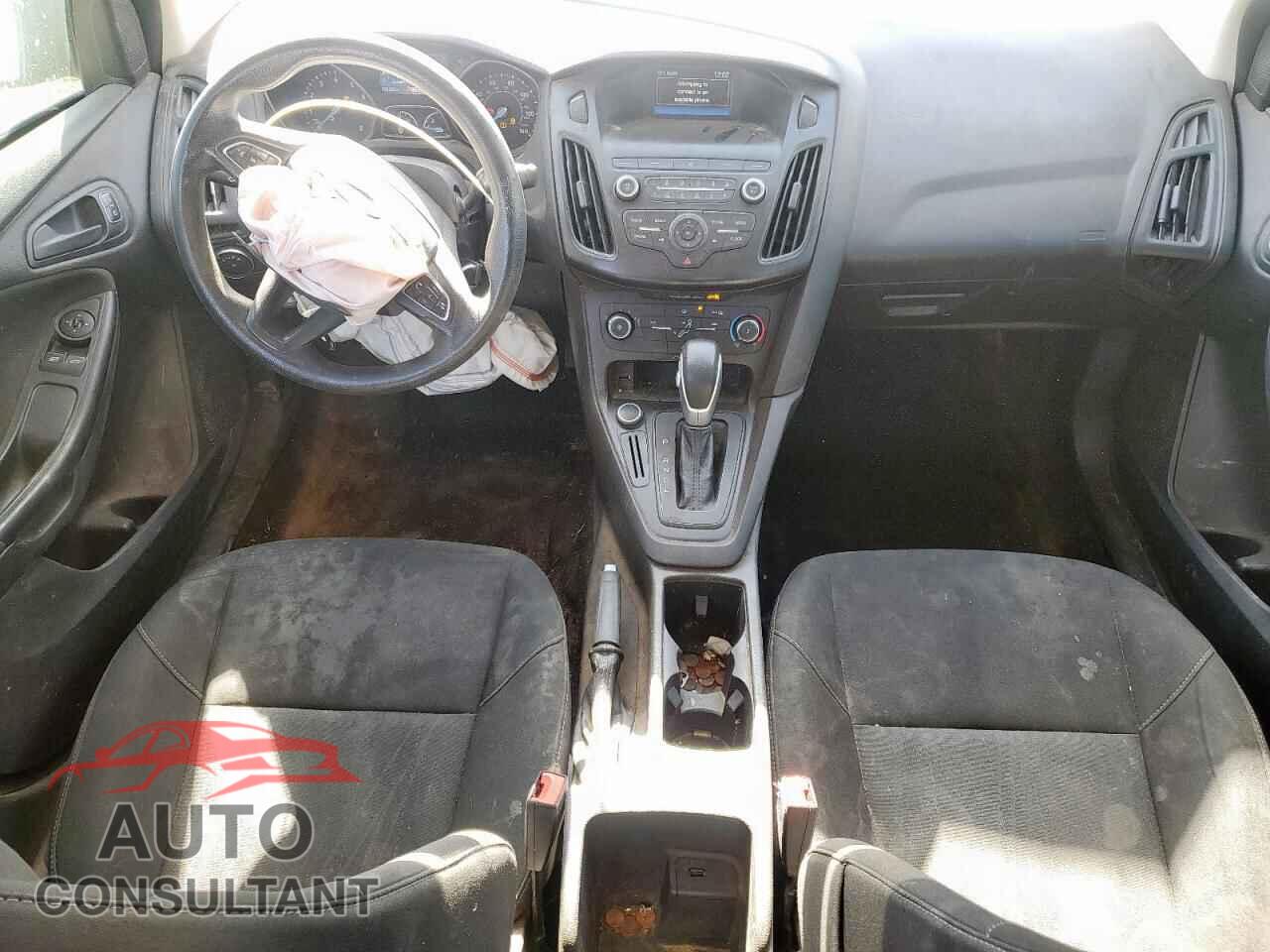 FORD FOCUS 2018 - 1FADP3E26JL229670