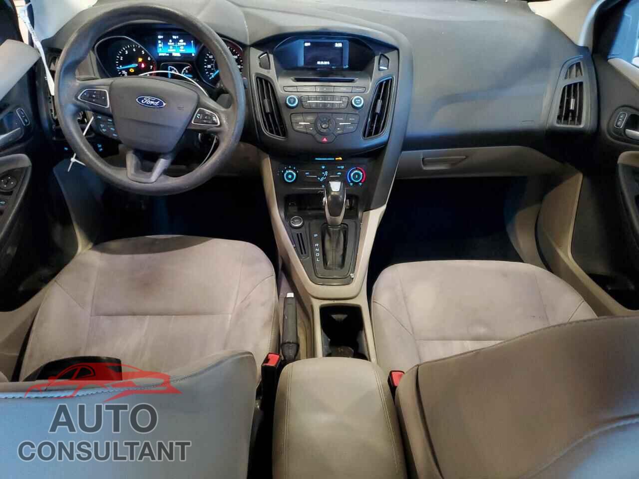 FORD FOCUS 2015 - 1FADP3F24FL262771