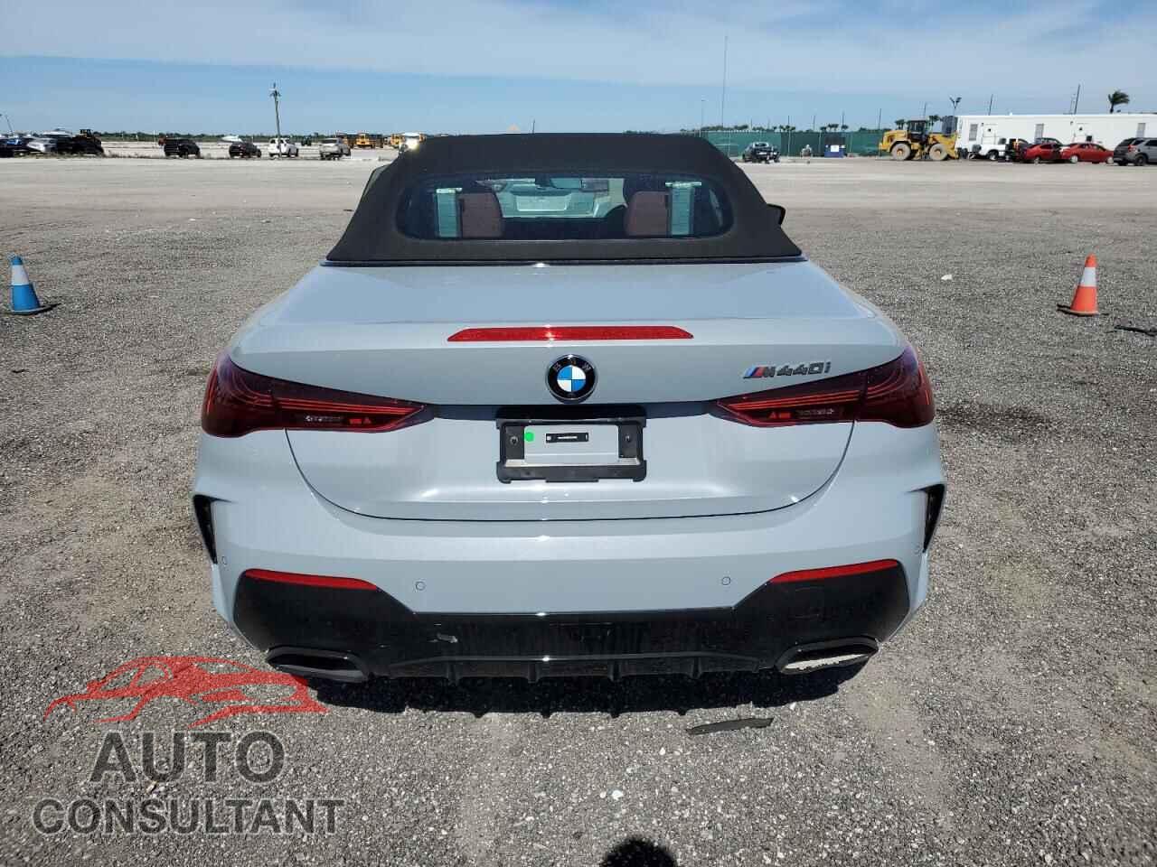 BMW M4 2025 - WBA63DB09SCS41950