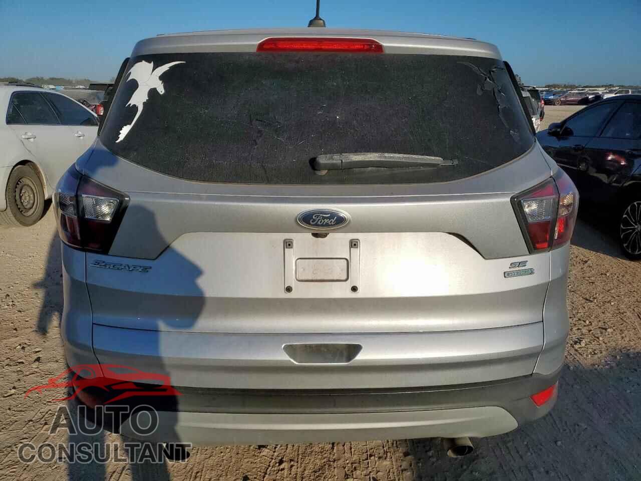 FORD ESCAPE 2017 - 1FMCU0GD2HUB20621