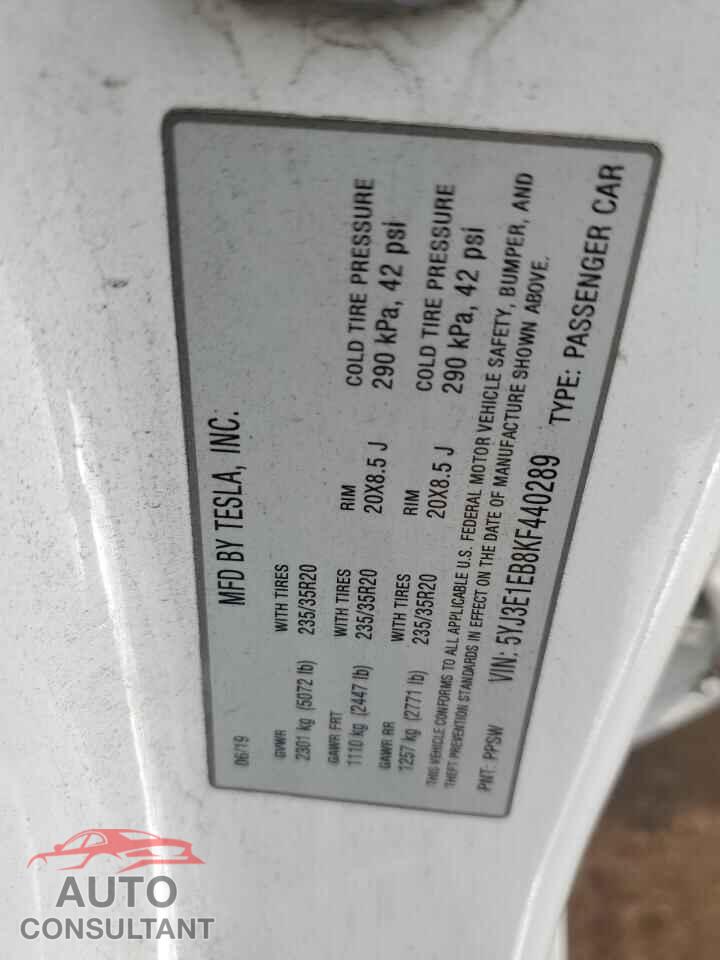 TESLA MODEL 3 2019 - 5YJ3E1EB8KF440289