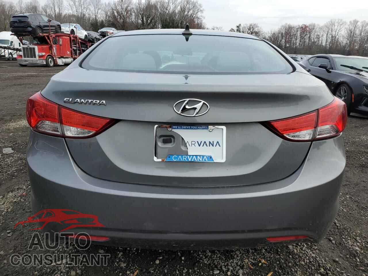 HYUNDAI ELANTRA 2013 - 5NPDH4AE2DH338116