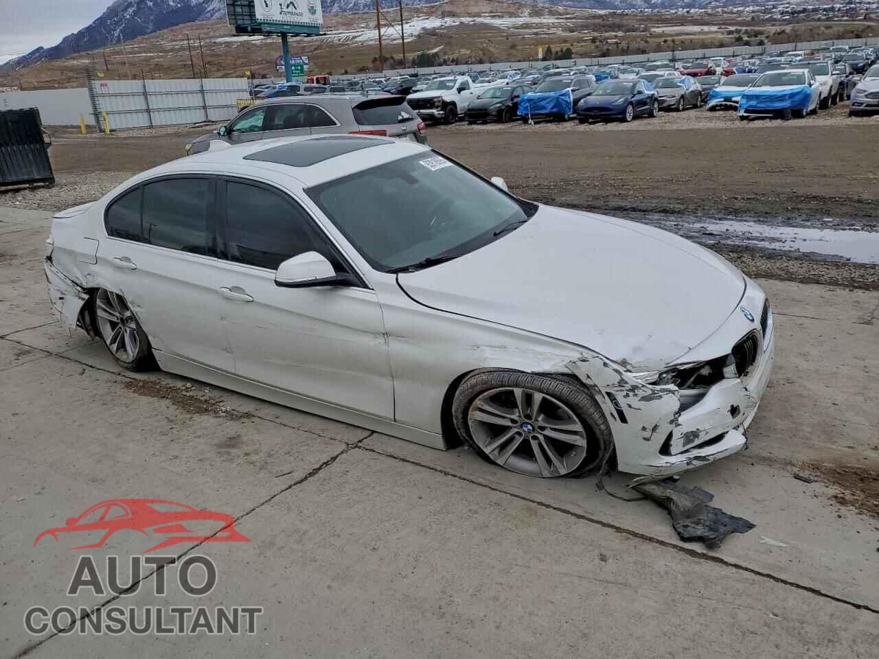 BMW 3 SERIES 2016 - WBA8E3G54GNU01892