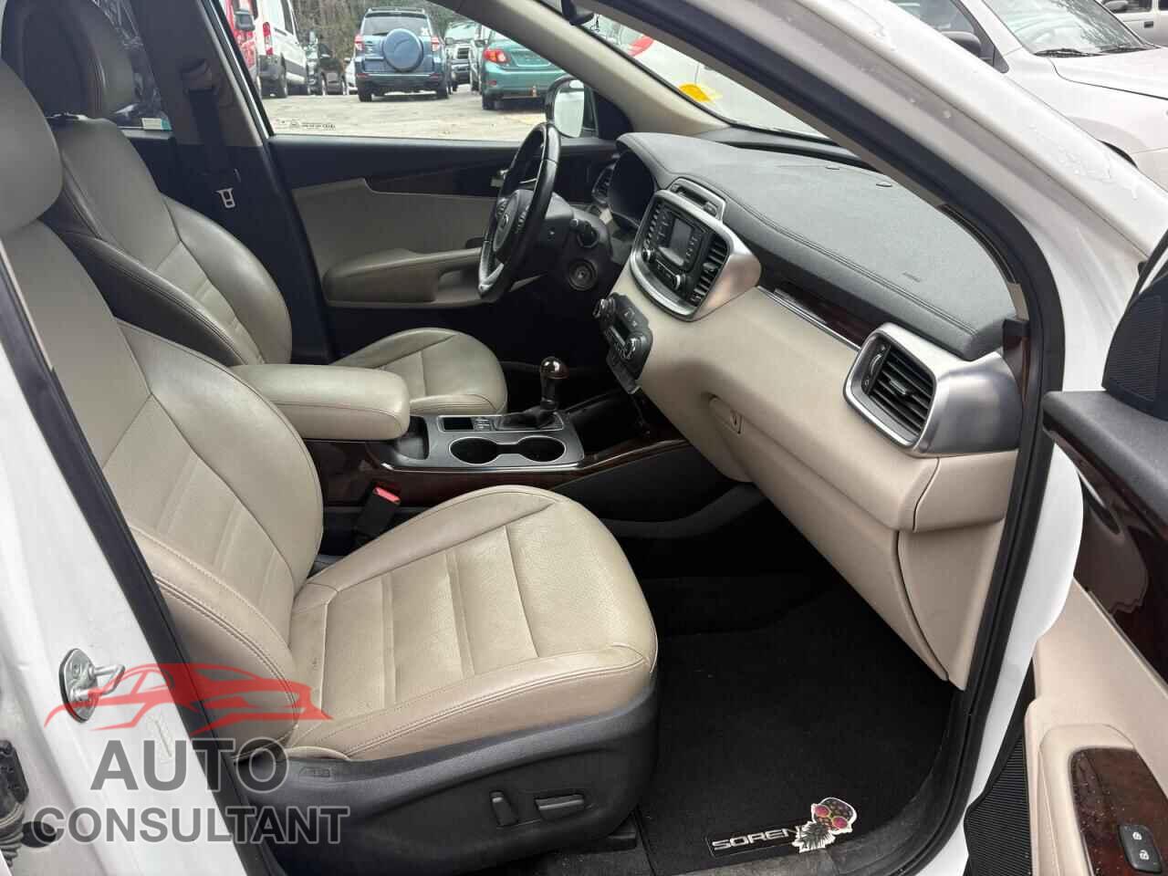 KIA SORENTO 2016 - 5XYPHDA10GG006830