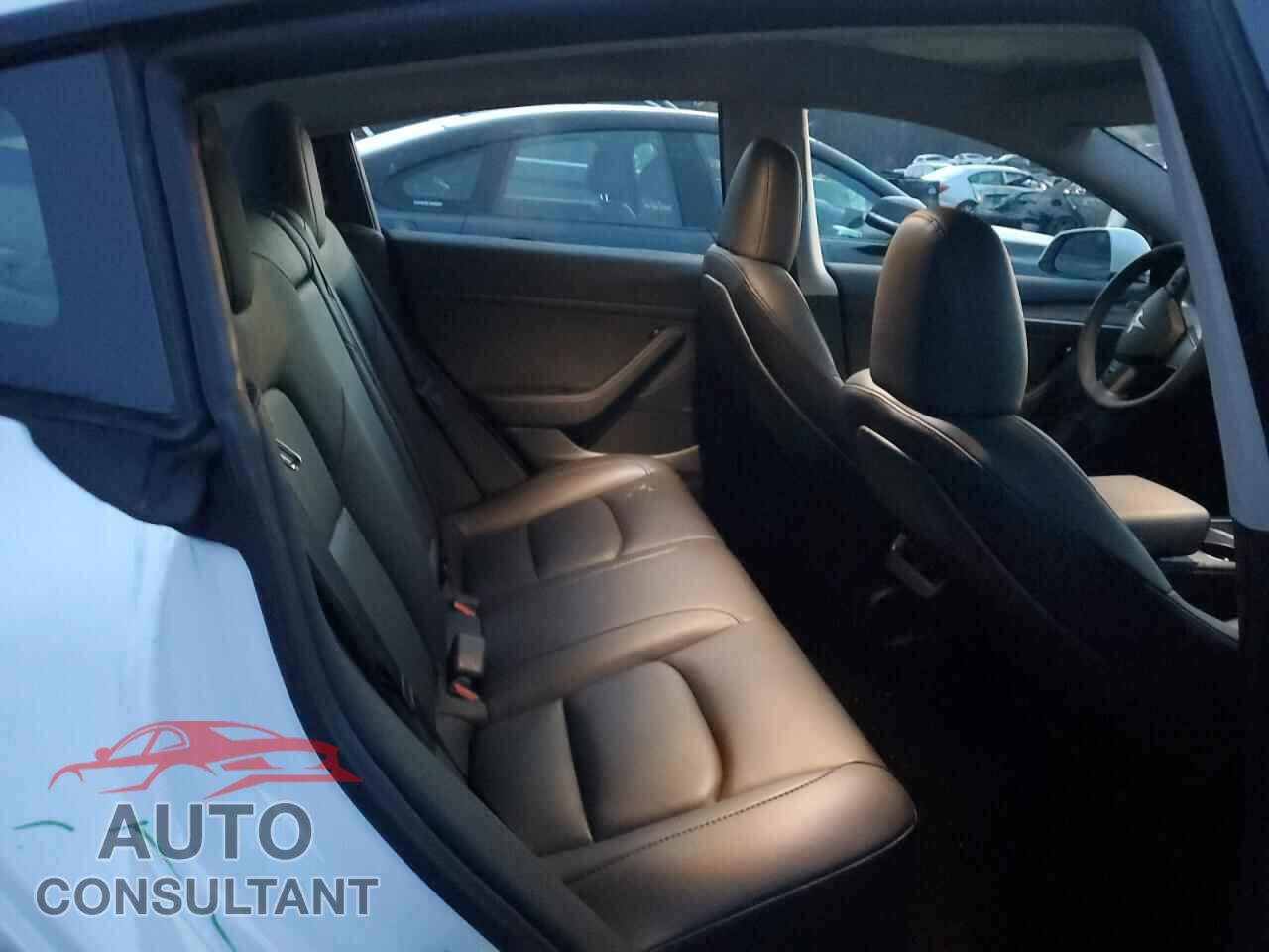 TESLA MODEL 3 2023 - 5YJ3E1EA3PF585657