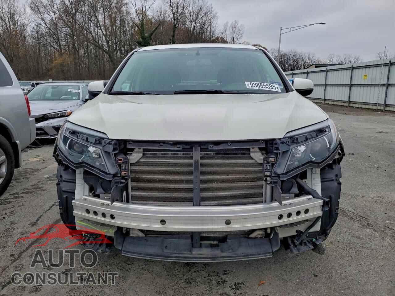 HONDA PILOT 2017 - 5FNYF6H79HB039284