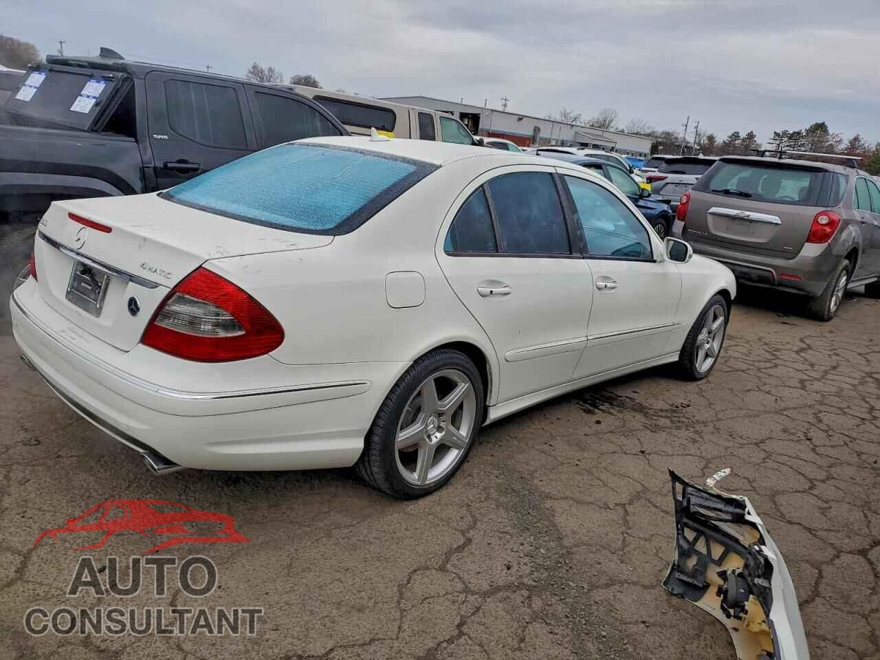 MERCEDES-BENZ E-CLASS 2009 - WDBUF87X29B434910