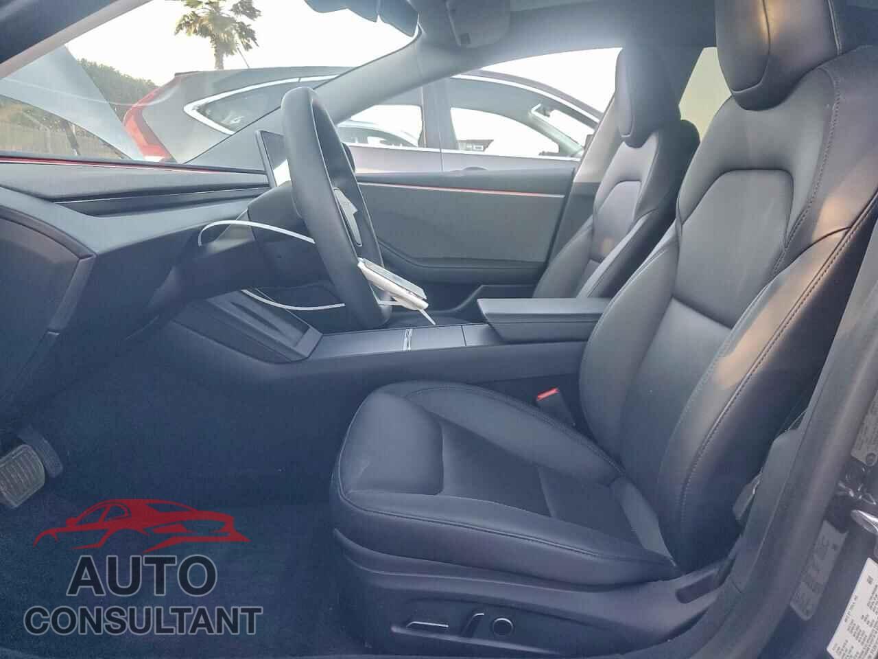 TESLA MODEL 3 2024 - 5YJ3E1EA6RF718088