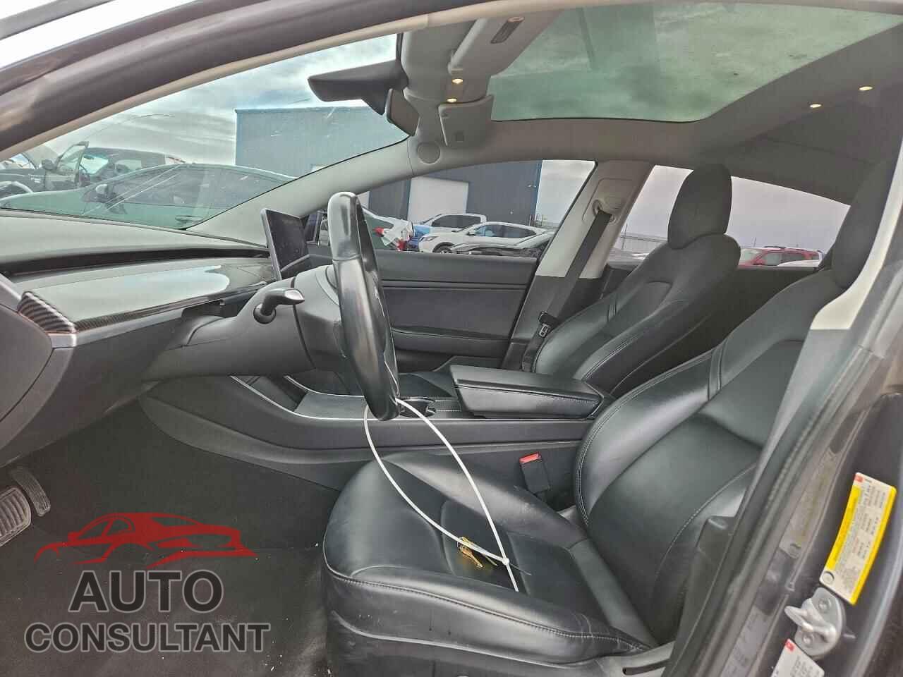 TESLA MODEL 3 2018 - 5YJ3E1EB9JF128450