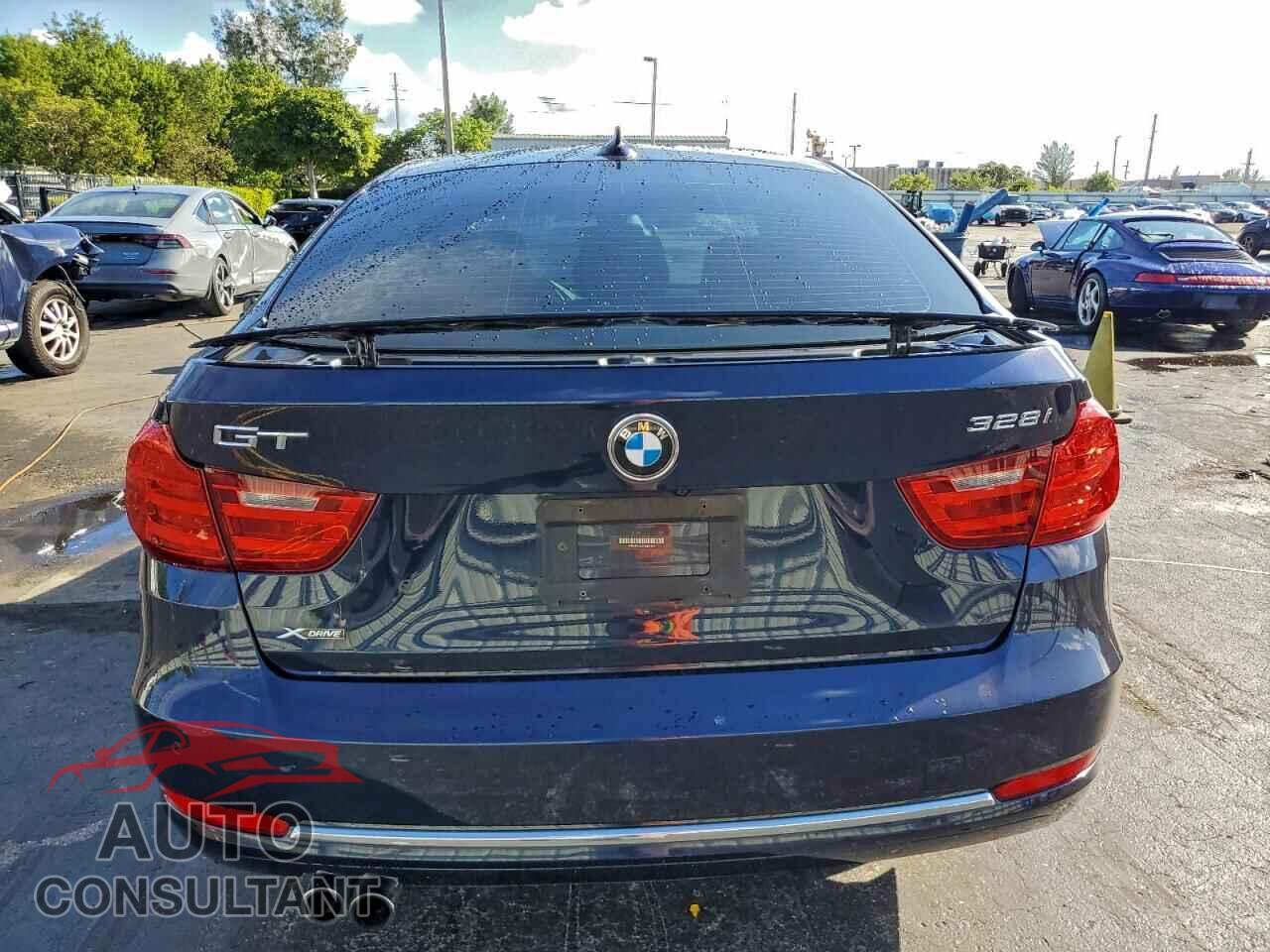 BMW 3 SERIES 2015 - WBA3X5C55FD561015