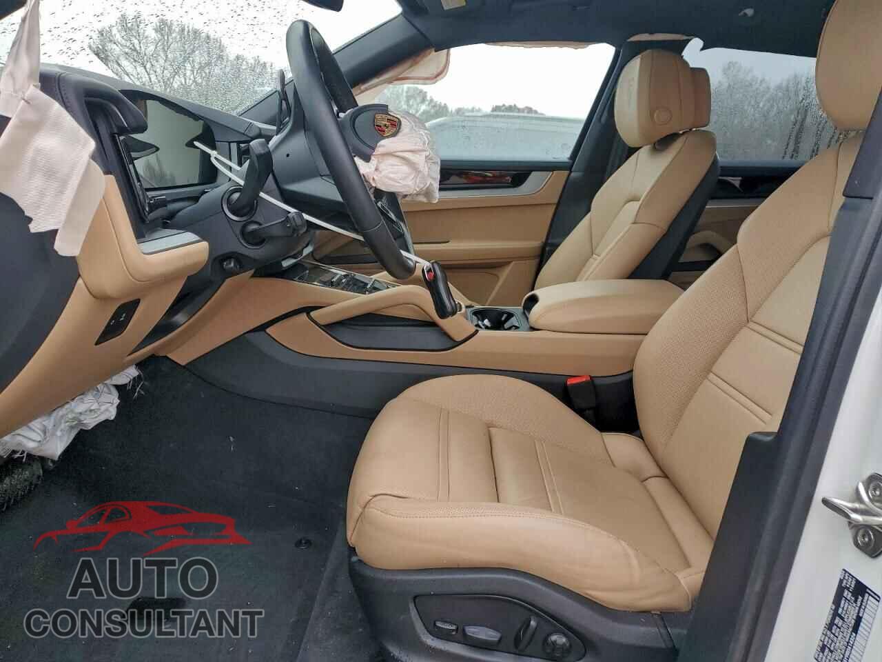PORSCHE CAYENNE 2024 - WP1AA2AY9RDA14324