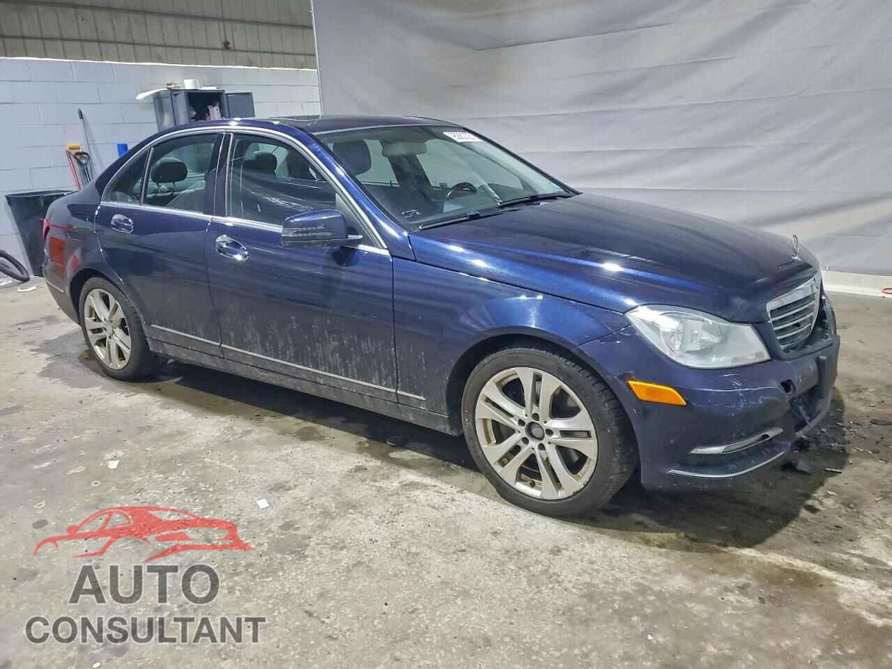 MERCEDES-BENZ C-CLASS 2013 - WDDGF8ABXDR277077