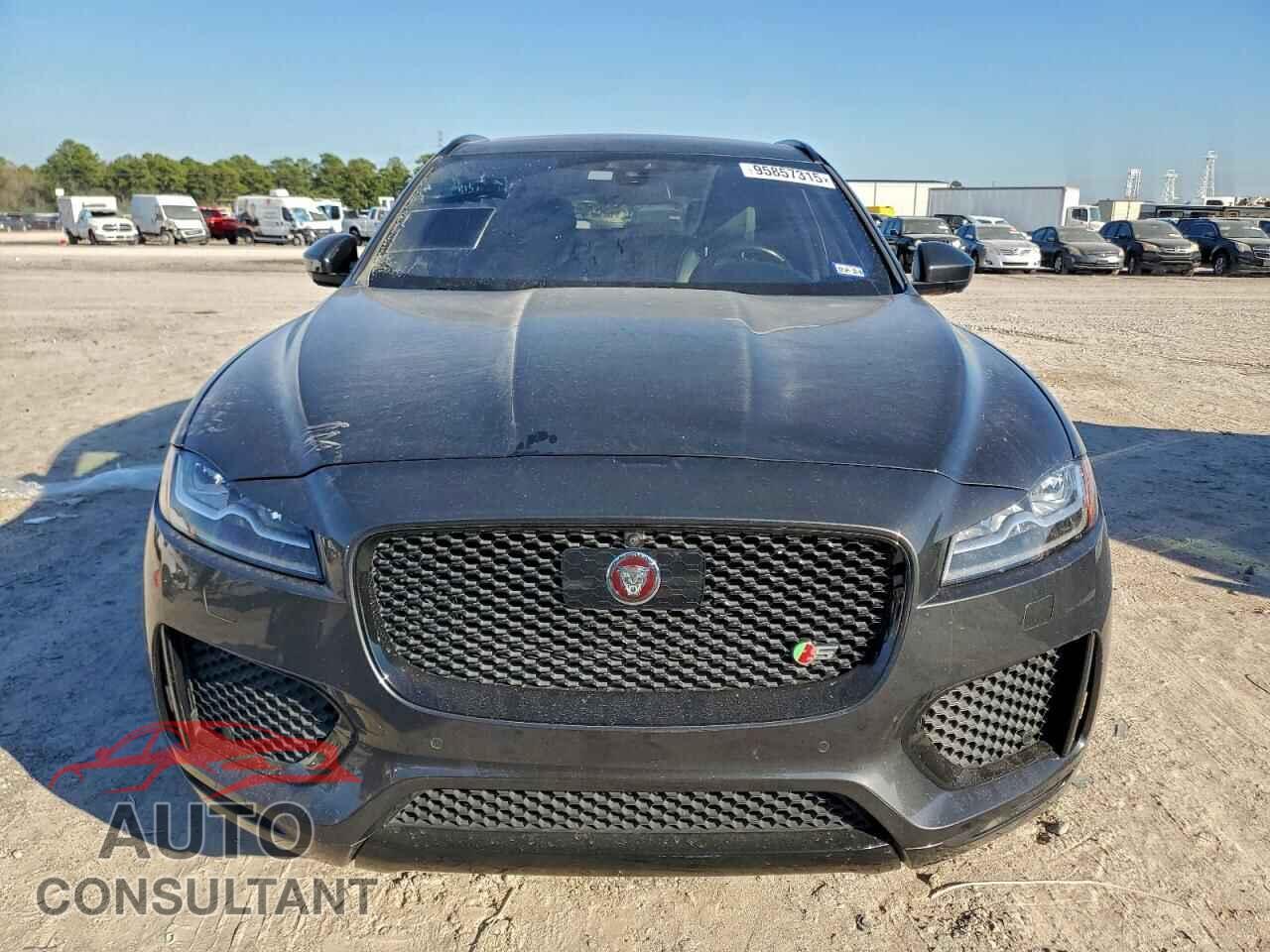 JAGUAR F-PACE 2017 - SADCM2BV6HA061028