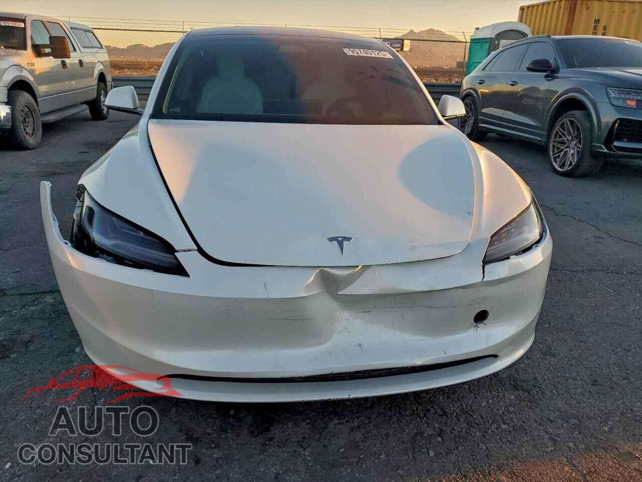 TESLA MODEL 3 2025 - 5YJ3E1EA0SF060046