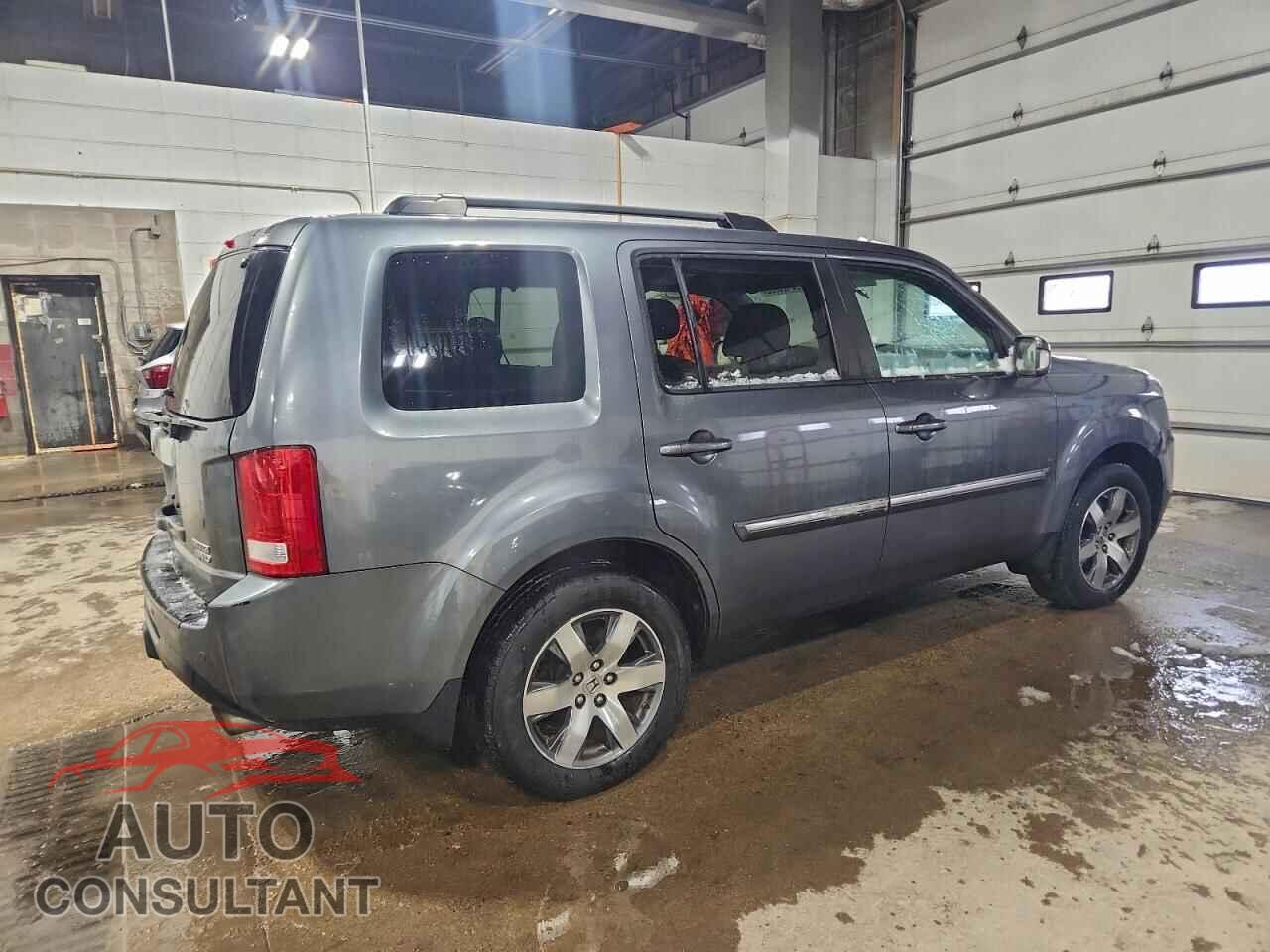 HONDA PILOT 2013 - 5FNYF4H98DB034013